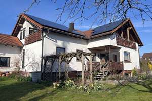 RESERVIERT: Großzügiges Zweifamilienhaus in familienfreundlicher Wohnlage – Die vollständige Adresse der Immobilie erhältst du vom Anbieter., 73116 Wäschenbeuren – Vorschaubild 1