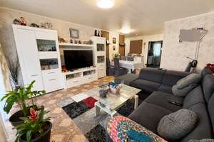 VERMIETETE 3,5-ZIMMER-WOHNUNG MIT 2 BALKONEN UND TIEFGARAGENSTELLPLATZ ZU VERKAUFEN