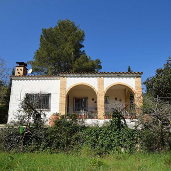 Finca mit Wohnhaus, Pool und Bewohnbarkeitsbescheinigung in Vall Cervera, Alfara de Carles