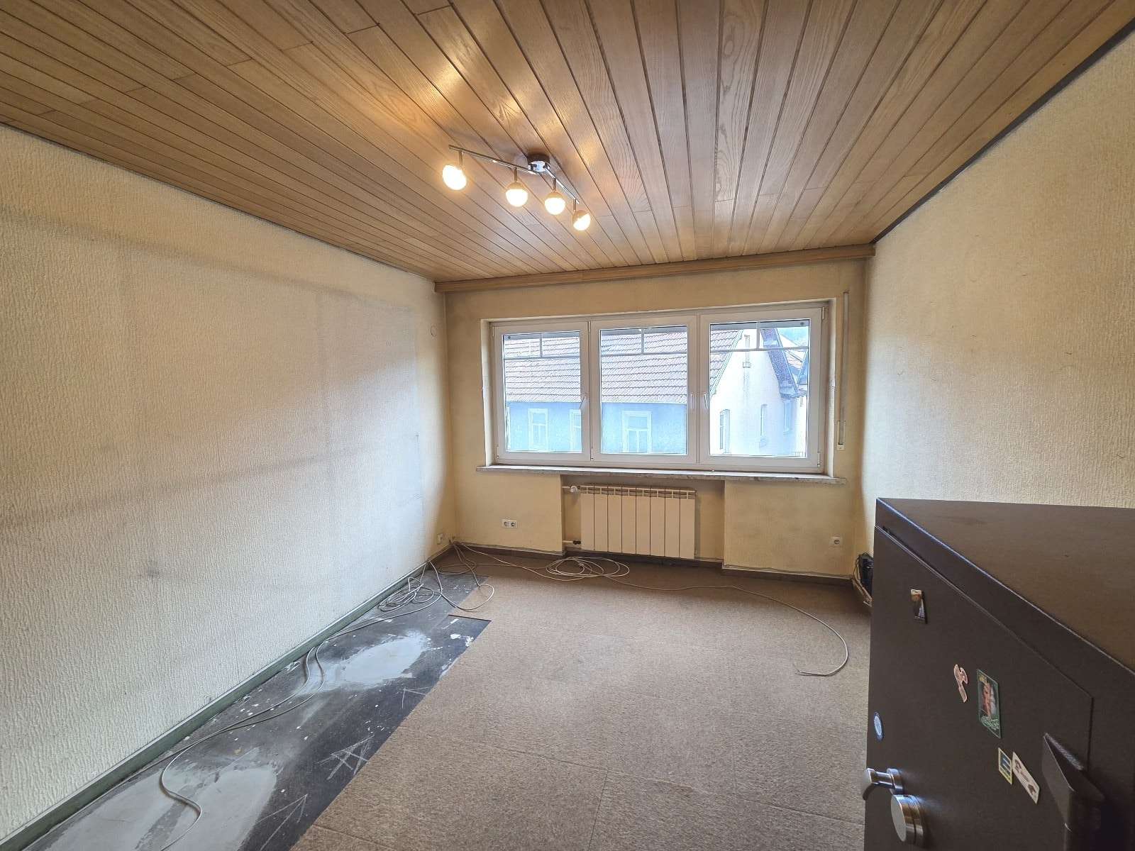 Immobilie in Maroldsweisach - *PREISREDUZIERUNG* Modernisiertes MFH inkl. Gewerbe mit Nebengebäude u. Garagen in zentraler Lage v - Bild 2