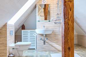 Modern sanierte Dachgeschoss-Maisonette mit besonderem Wohnflair – Die vollständige Adresse der Immobilie erhältst du vom Anbieter., 80689 Sankt Ulrich, München – Vorschaubild 17