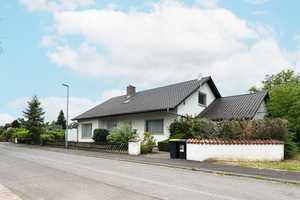 Einfamilienhaus auf gepflegtem Grundstück in attraktiver Lage von Dillingen – Saarlouis (Kreis) – Vorschaubild 1