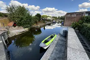 Eindrucksvolles Haus an der Havel – Havelland (Kreis) – Vorschaubild 1