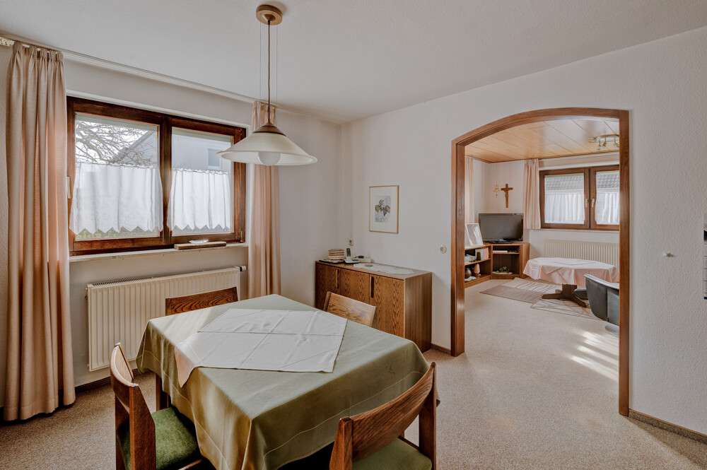 Immobilie in Herbertingen - Wohnen in Herbertingen: Gepflegtes Haus mit großem Garten und Garage! - Bild 4