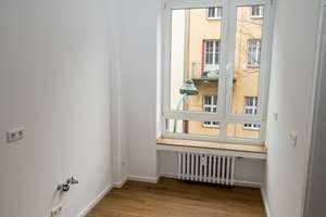 4-Zimmer-Wohnung (2021 komplett saniert) 300 m entfernt vom Hofgarten mit Balkon – 40479 Pempelfort, Düsseldorf – Vorschaubild 14