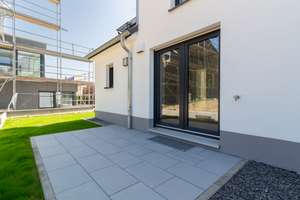 Neues vermietetes 3-Familienhaus als KFW 55  Energiesparhaus in ruhiger Lage Trier-Kernscheid  – Die vollständige Adresse der Immobilie erhältst du vom Anbieter., 54296 Kernscheid, Trier – Vorschaubild 6
