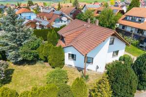 Gepflegtes Einfamilienhaus in ruhiger Wohnlage – Die vollständige Adresse der Immobilie erhältst du vom Anbieter., 72393 Burladingen – Vorschaubild 1
