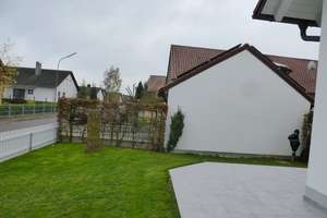 Helle, moderne Doppelhaushälfte , Balkon, Garten, und Garage – Die vollständige Adresse der Immobilie erhältst du vom Anbieter., 85107 Baar-Ebenhausen – Vorschaubild 11