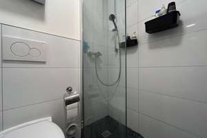 Schöne 2-Zimmer Wohnung im Herzen von Friedrichstadt - WG geeignet! – Herzogstr. 33, 40215 Friedrichstadt, Düsseldorf – Vorschaubild 11
