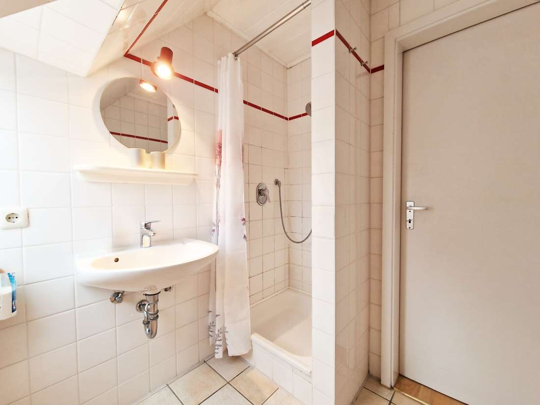 Immobilie in Norddeich - Naturnah wohnen – vielseitig nutzen: Wohnhaus mit separater Einliegerwohnung - Bild 1