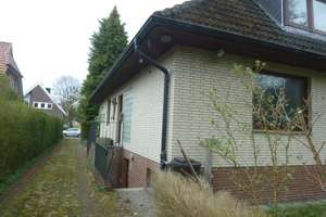 PLZ 22399 Großes Einfamilienhaus in Top Lage in Hamburg Poppenbüttel – Die vollständige Adresse der Immobilie erhältst du vom Anbieter., 22399 Poppenbüttel, Hamburg – Vorschaubild 4
