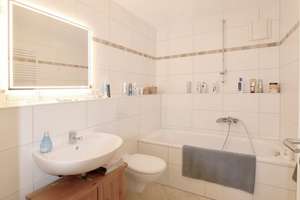 Wunderschöne 3-Zimmer-Maisonette-Wohnung mit Balkon und EBK in Waldtrudering, München – Marthastraße 10, 81825 Waldtrudering, München – Vorschaubild 11