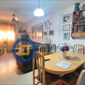 Wohnung mit vier Schlafzimmern und Garage in Puerto Lumbreras