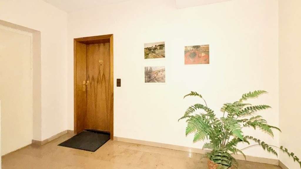 Immobilie in Iserlohn - Groß, sonnig, voller Möglichkeiten: 3 Zimmer auf 122 m² mit riesiger Terrasse - Bild 3