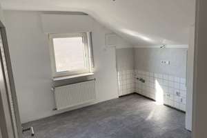 Frisch renovierte Dachgeschosswohnung – Hirschbrunnenweg 10, 68723 Schwetzingen – Vorschaubild 7