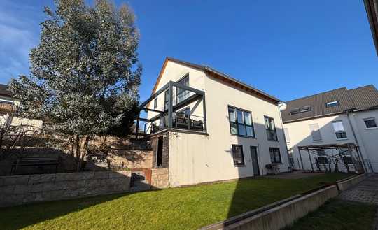 Attraktives Einfamilienhaus mit schönem Garten in zentraler Lage von Neckartailfingen