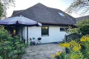 Großes Einfamilienhaus 187 m² Wfl. in Bungalowstil mit ausgebautem Dachgeschoss - begehrte Wohnlage! – München – Vorschaubild 2