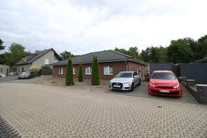 Neuwertiger Bungalow (Bj. 2015) mit Fußbodenheizung und Garten – Die vollständige Adresse der Immobilie erhältst du vom Anbieter., 38524 Sassenburg – Vorschaubild 1