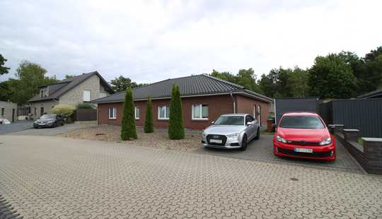 Bild von Neuwertiger Bungalow (Bj. 2015) mit Fußbodenheizung und Garten