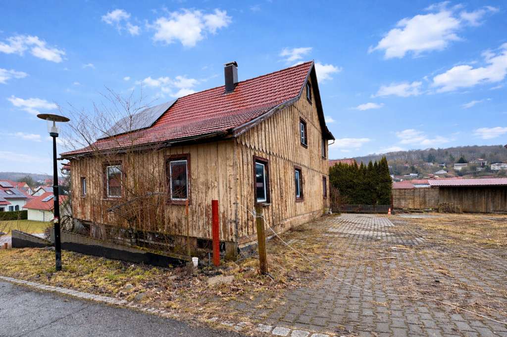 Immobilie in Rottenacker - Einfamilienhaus mit Ausbaupotenzial & Landwirtschaftsfläche! - Bild 1