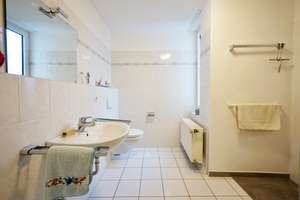 2‑Zimmer‑Wohnung mit Balkon und Weserblick – mitten in Vegesack – Weserstraße 81, 28757 Vegesack (Ortsteil), Bremen – Vorschaubild 3