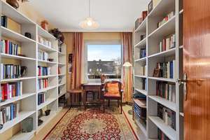! WARTELISTE ! 4 Zimmer Wohnung im 1.OG, zwei  Balkone Süd-Westlage in ruhiger Wohnlage Oldenfelde – Die vollständige Adresse der Immobilie erhältst du vom Anbieter., 22147 Rahlstedt, Hamburg – Vorschaubild 11