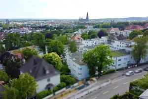 LANGFRISTIG VERMIETETE 1-ZIMMER-WOHNUNG IN SANIERTEM HAUS MIT TERRASSE UND TG-STELLPLATZ – Ulm – Vorschaubild 6