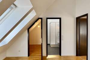 Lichtdurchflutete  Dachgeschoss-Maisonette-Galerie-Wohnung mit 5 Zimmer, Loggia, 3 Bäder und Kamin – Robert-Stolz-Str. 15, 40470 Mörsenbroich, Düsseldorf – Vorschaubild 27