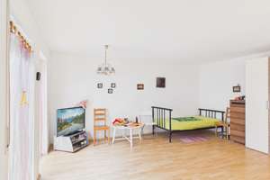 Investieren in Fürth -  Erdgeschosswohnung in zentraler Lage – Die vollständige Adresse der Immobilie erhältst du vom Anbieter., 90763 Südstadt Industriegebiet, Fürth – Vorschaubild 2
