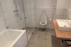 Neubau – Erstbezug in einer hellen 2-Zimmer-Wohnung im Erdgeschoss mit großem Privatgarten! – Am Alten Lindewerk 10, 55246 Mainz-Kostheim, Wiesbaden – Vorschaubild 9