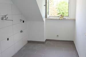 Gepflegte 2-Zimmer Dachgeschosswohnung. In ruhiger Lage.  – Röntgenstraße 31, 45143 Altendorf, Essen – Vorschaubild 4