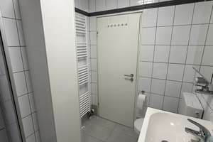 Helle, modernisierte 2 Zimmer-Wohnung mit Loggia, Einbauküche & Stellplatz in ruhiger Lage – 55246 Mainz-Kostheim, Wiesbaden – Vorschaubild 11