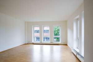 Charmante Maisonette-Wohnung mit neuer Einbauküche und Dachterrasse in Kreyenbrück – Die vollständige Adresse der Immobilie erhältst du vom Anbieter., 26133 Bümmerstede, Oldenburg (Oldenburg) – Vorschaubild 2