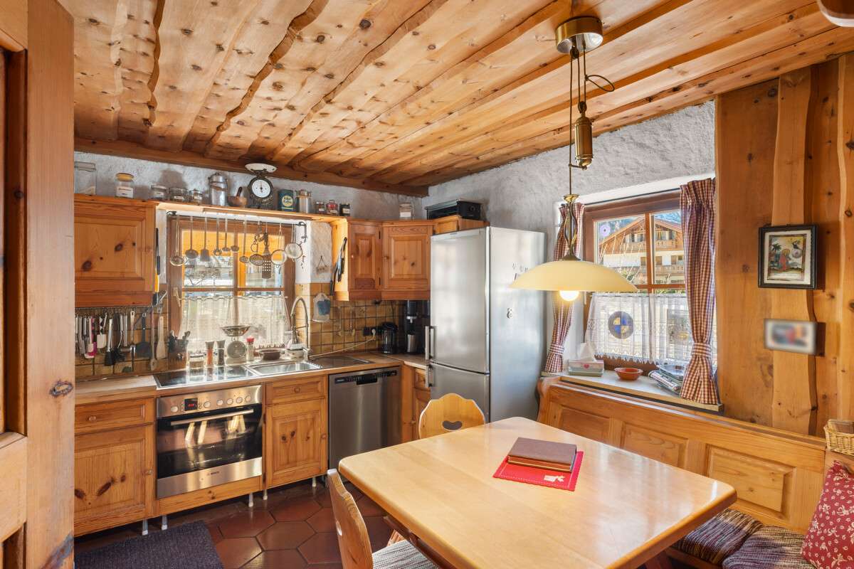 Immobilie in Mittenwald - Rarität: Wohnhaus in Alpenlage mit Nießbrauch–Investment und langfristiger Perspektive - Bild 0