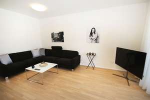 **Furnished**, Luxuriös möblierte 3 Zimmerwohnung im Le Flair – Marc-Chagall-Str. XXX, 40479 Pempelfort, Düsseldorf – Vorschaubild 2