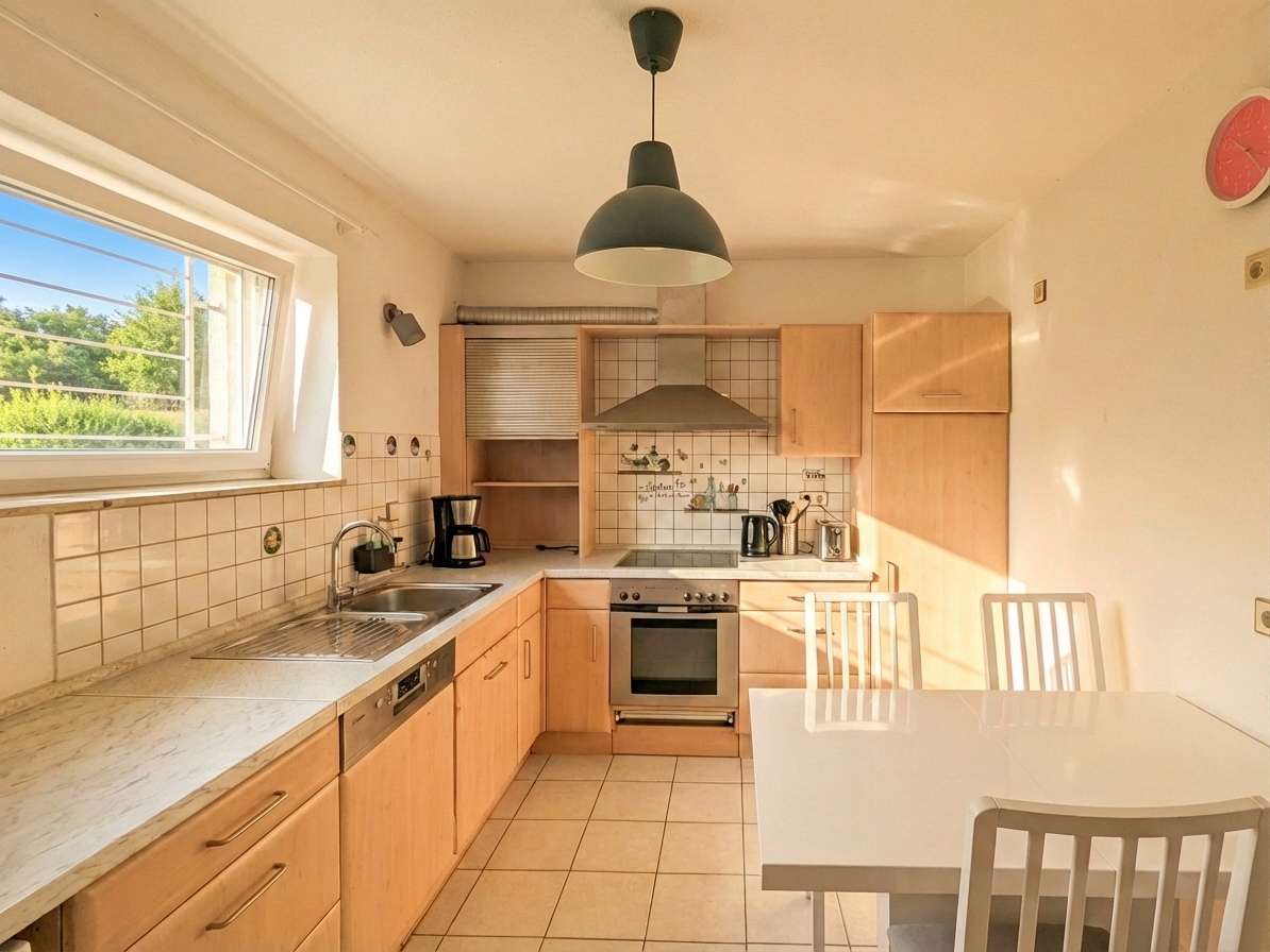 Immobilie in Auenwald - Gemütliche 3-Zimmer-Wohnung mit sonnigem Balkon und Naturblick - Bild 1