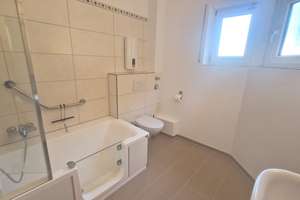 Großzügige Erdgeschosswohnung mit Terrasse & Garten in Mönchengladbach-Schrievers – Die vollständige Adresse der Immobilie erhältst du vom Anbieter., 41239 Schrievers, Mönchengladbach – Vorschaubild 7