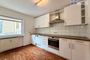HOMBURG-UNINÄHE; GEPFLEGTE UND HELLE 3 ZKB WOHNUNG MIT EBK; BALKON UND GARAGE – Die vollständige Adresse der Immobilie erhältst du vom Anbieter., 66424 Homburg – Vorschaubild 9