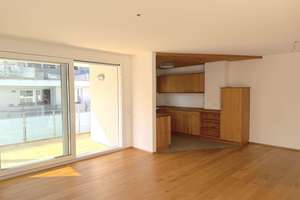 Neuwertige 4-Zimmer Wohnung mit EBK + TG-Stpl. im Freiburger Osten – Die vollständige Adresse der Immobilie erhältst du vom Anbieter., 79117 Kappel, Freiburg im Breisgau – Vorschaubild 2
