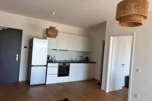 A modern 2-bedroom apartment (55 m²) is available in Munich – Freimann starting August 1st. – Friederike-Nadig-Allee 82, 80939 Freimann, München – Vorschaubild 2