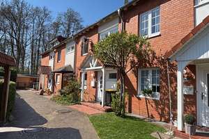 Modernes Wohnen in ruhiger Lage – Reihenhaus in Helstorf – Die vollständige Adresse der Immobilie erhältst du vom Anbieter., 31535 Neustadt am Rübenberge – Vorschaubild 2