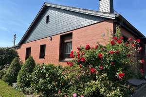 Einfamilienhaus mit Wintergarten, Garage und Carport in ruhiger Lage Watenbüttels