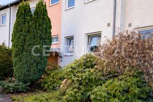 Exklusives Reihenmittelhaus mit grünem Garten – stilvolles Wohnen in Berlin – Die vollständige Adresse der Immobilie erhältst du vom Anbieter., 12279 Marienfelde, Berlin – Vorschaubild 2