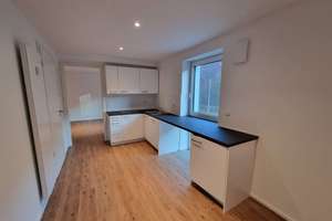 **Modernisierte 1-Zi.-Whg. mit EBK, Balkon und Stellplatz** – Die vollständige Adresse der Immobilie erhältst du vom Anbieter., 70199 Südheim, Stuttgart – Vorschaubild 4