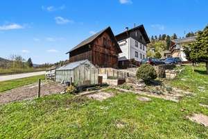 Charmantes Schwarzwaldhaus mit großem Grundstück und vielseitigem Nutzungspotenzial in Bad Wildbad – Die vollständige Adresse der Immobilie erhältst du vom Anbieter., 75323 Bad Wildbad – Vorschaubild 3