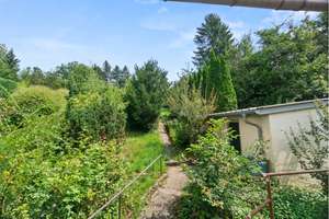 Sonnenberg: Sanierungsbedürftige Doppelhaushälfte mit großem Garten und 2 Garagen – Hirtenstraße 35, 65193 Sonnenberg, Wiesbaden – Vorschaubild 3