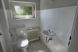 Viel Platz für den Alltag in diesem Haus in Geisenheim – 65366 Geisenheim – Vorschaubild 2