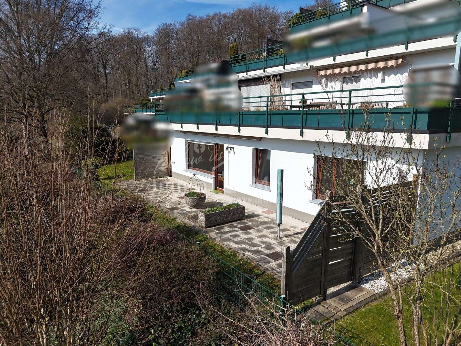 Großzügige 4,5-Zimmer-Erdgeschosswohnung mit Terrasse & Garage in Lüdenscheid-Oeneking, Märkischer Kreis – Bild 1