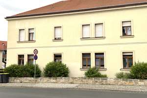 PROVISIONSFREI**Sonnige 3-Zimmer-Wohnung mit Terrasse in wunderschönem, denkmalgeschützten Ensemble