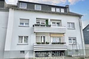 Sonnige 2-Zimmer-Wohnung mit Balkon und Einbauküche – einfach einziehen